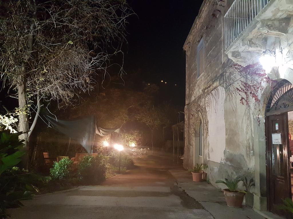 Il Casale Hotell Milazzo Exteriör bild
