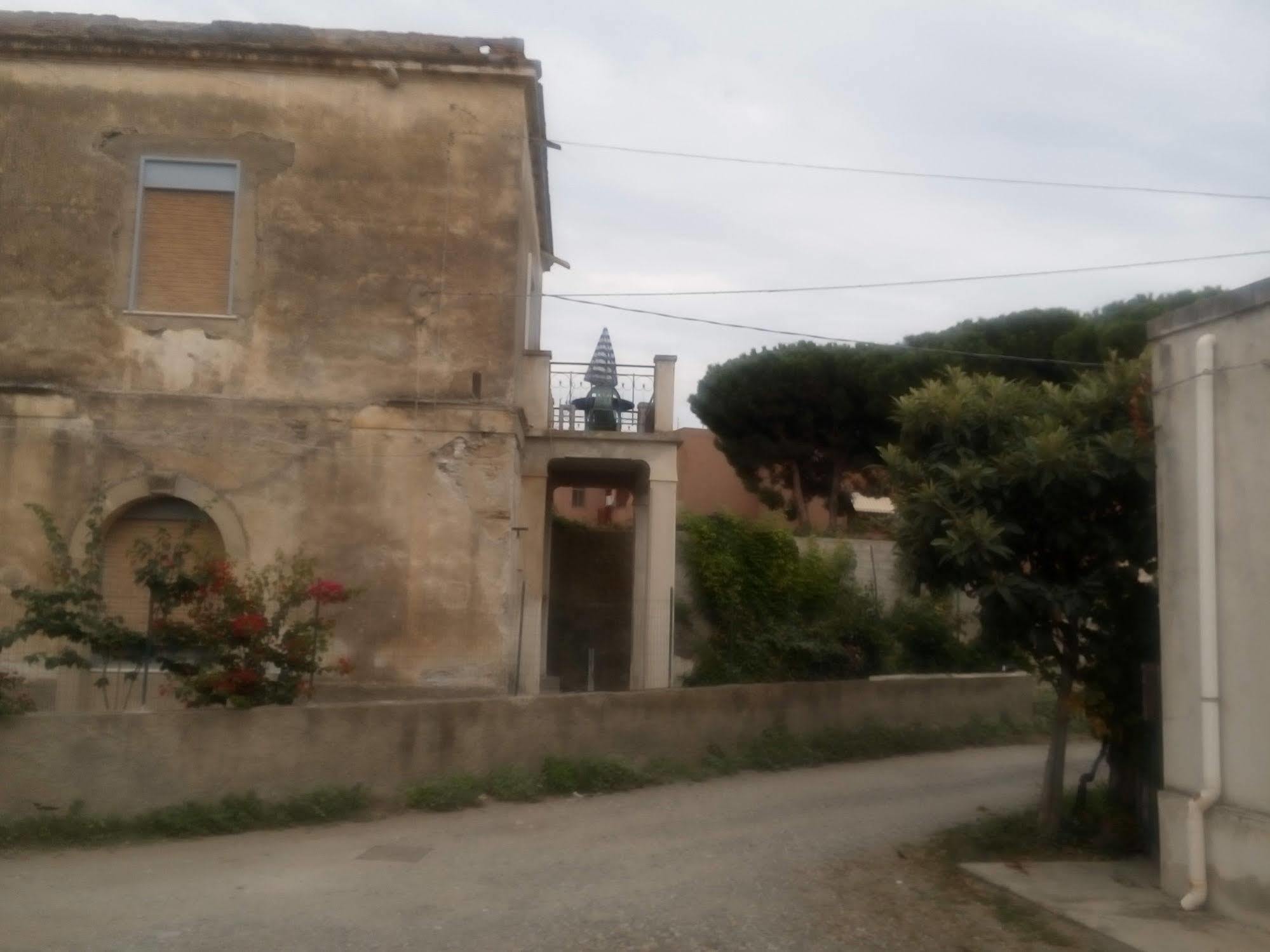 Il Casale Hotell Milazzo Exteriör bild