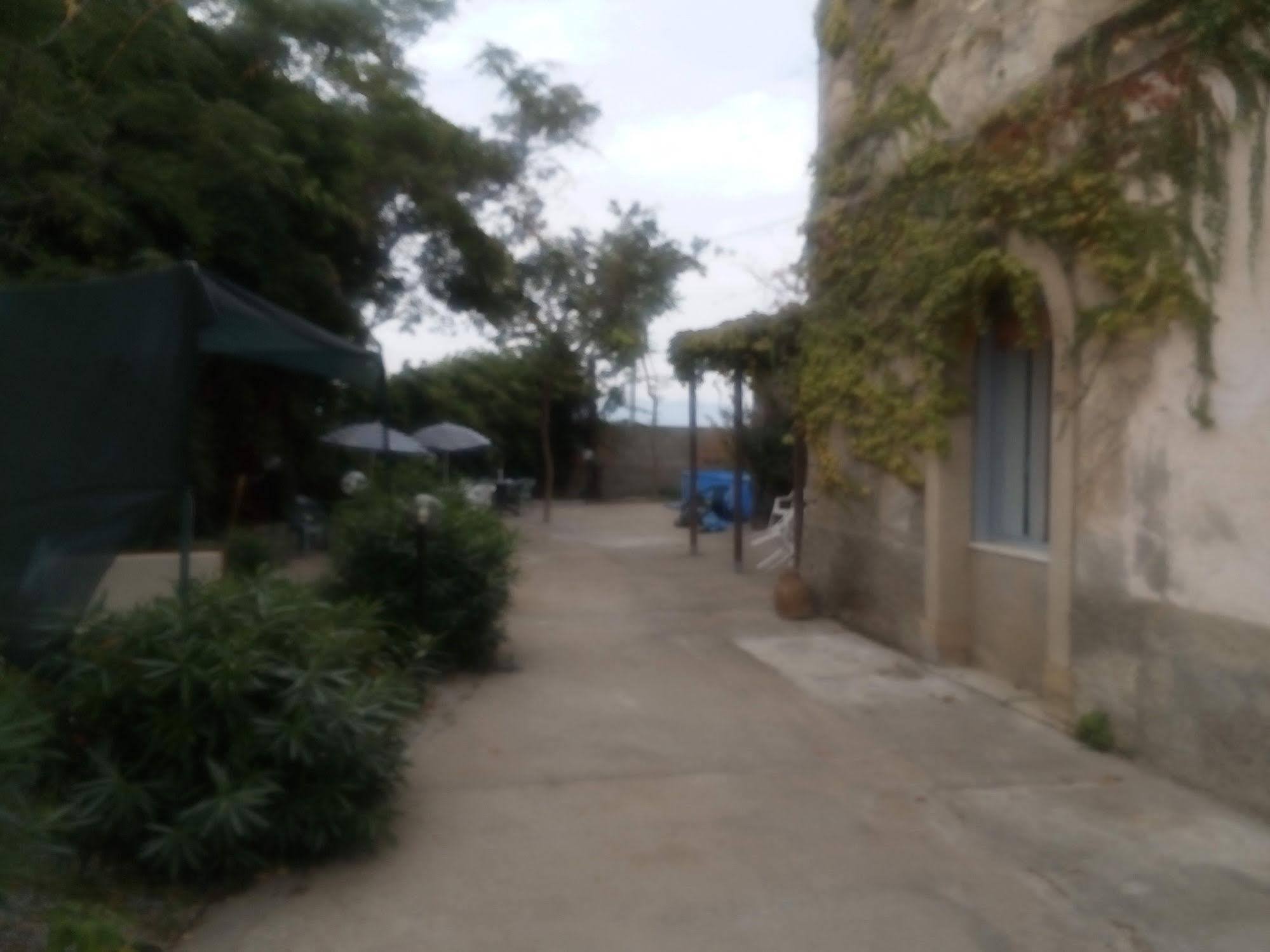 Il Casale Hotell Milazzo Exteriör bild